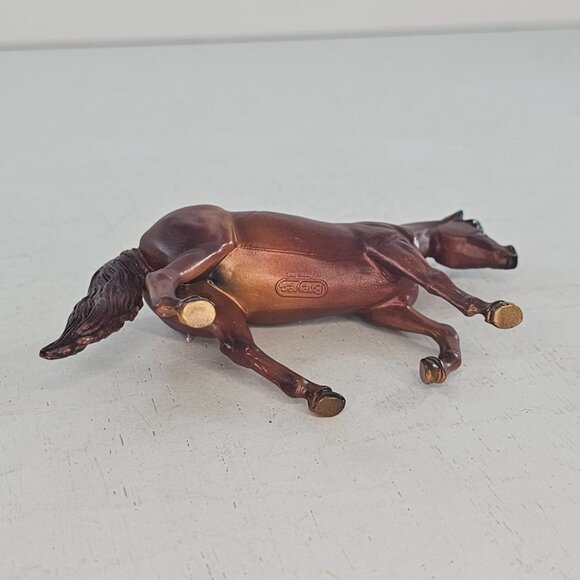Breyer Stablemate Loping Quarter Horse Crazy Surprise 3 #781154 - Picture 7 of 8